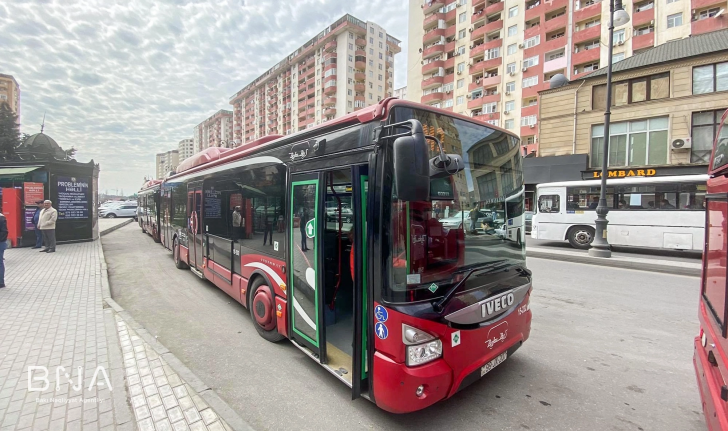 Bakıda ekspress avtobuslar yenidən fəaliyyətə başladı