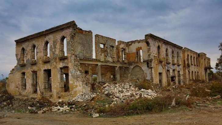 Ağdamda gördüyü mənzərə dünya şöhrətli fotoqrafı dəhşətə gətirdi -