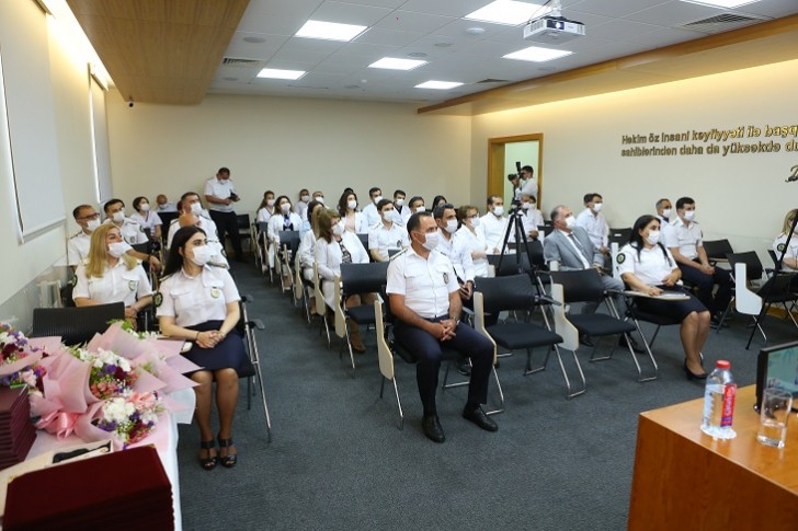 Mərkəzi Gömrük Hospitalında tibb işçilərinin peşə bayramına həsr edilmiş tədbir keçirilib