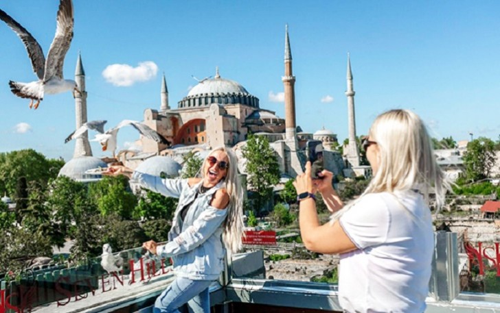 Vaksin olunanlar Türkiyə və Gürcüstana test vermədən gedəcək