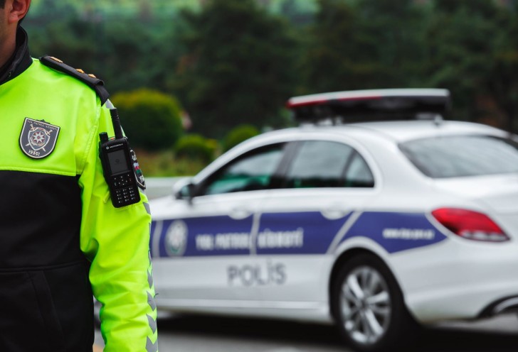 DYP sayrışan işıqlarla bağlı sürücülərə müraciət edib