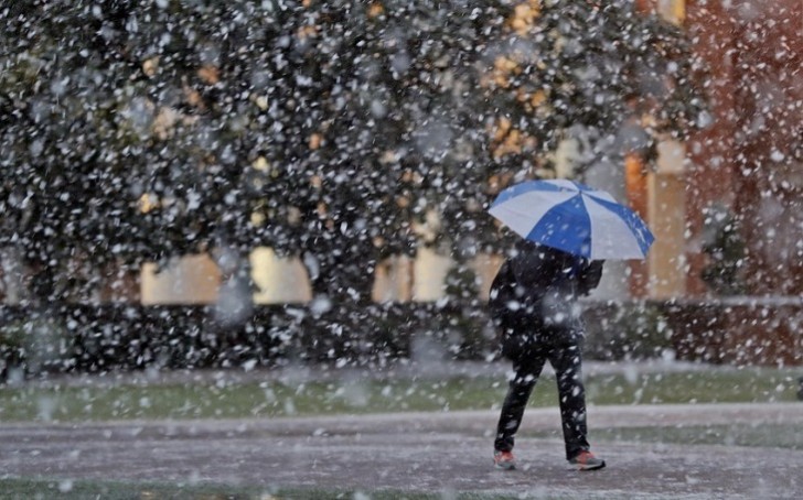 Yağış, qar yağacaq, güclü külək əsəcək, temperatur 5-10 dərəcə enəcək