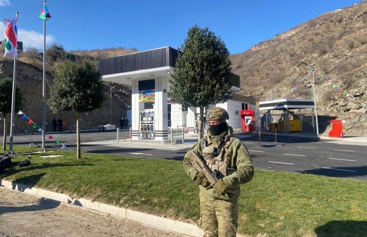 Azərbaycan Gorus-Qafan yolu üzərində ilk yanacaqdoldurma məntəqəsini açıb