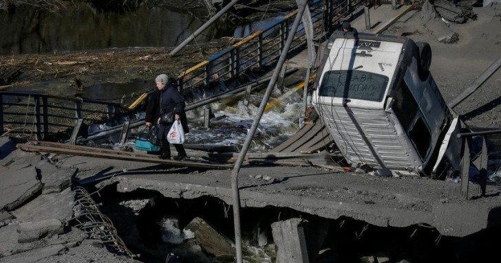 Ukrayna MN: "Rusiya torpaqlarımızı minalayır"