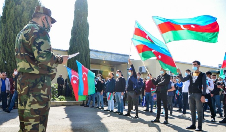 Çağırışçıların müddətli həqiqi hərbi xidmətə yola salınmasına başlanılıb