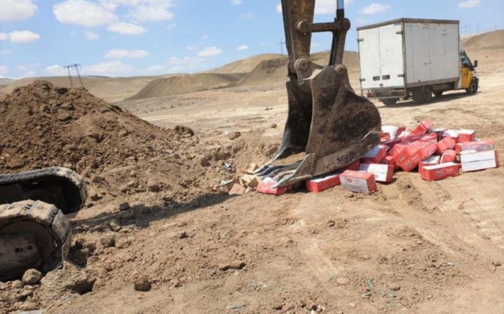 Azərbaycanda istehlaka yararsız 1 ton manna yarması məhv edilib