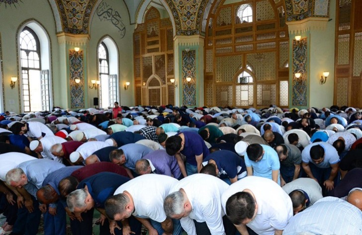 Bаyrаm namazının vaxtı açıqlandı