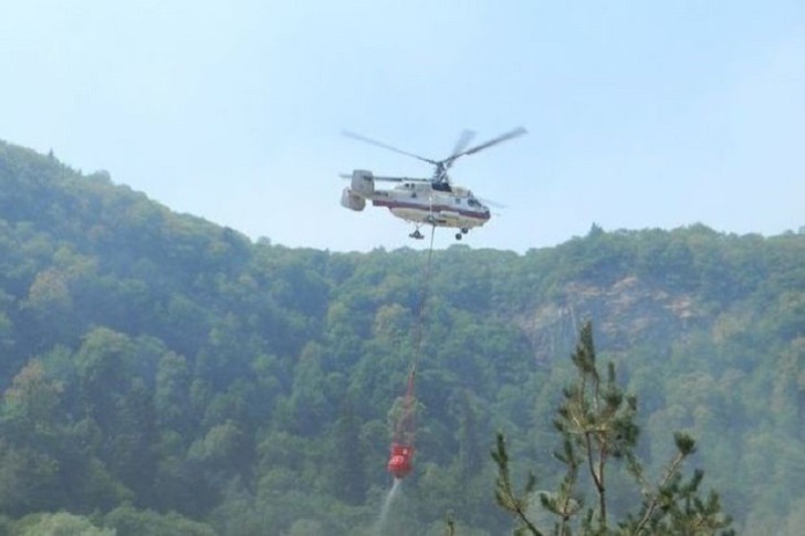 Şabran və Qəbələdə yanğınların söndürülməsinə helikopterlər cəlb edilib