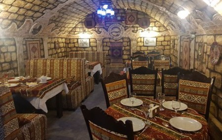 Bakının mərkəzindəki məşhur restoranda