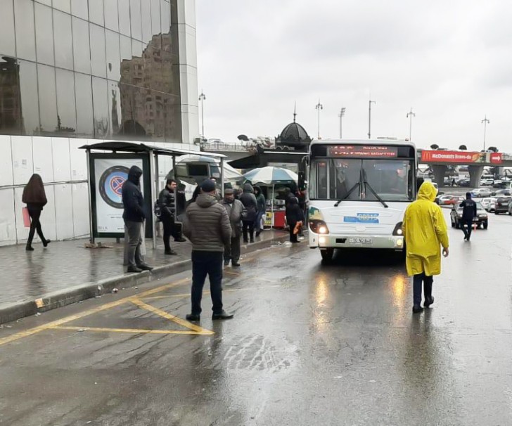 Bu avtobusların hərəkət istiqaməti dəyişdirildi