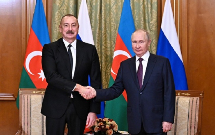 Vladimir Putin İlham Əliyevə zəng etdi