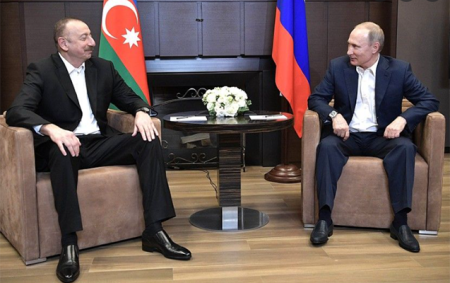 Putin İlham Əliyevə zəng etdi