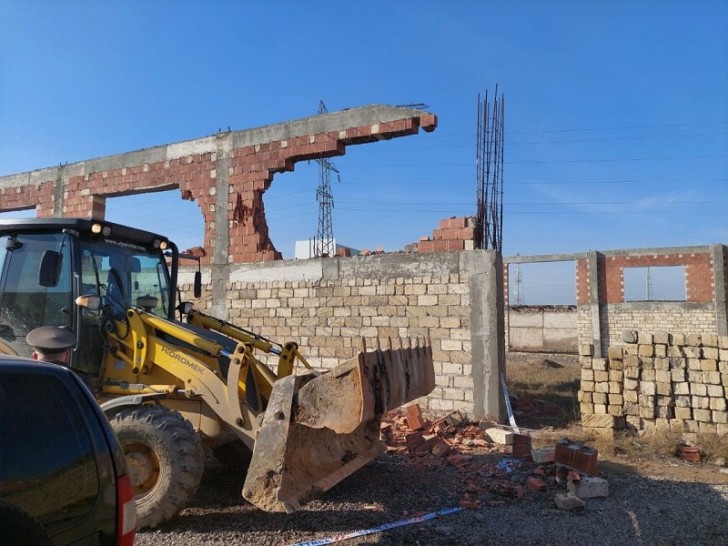 Sumqayıtda qanunsuz tikintinin qarşısı alındı-