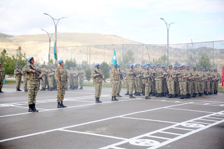 Müdafiə Nazirliyi komandoda hərbi xidmət keçmək istəyənlərə müraciət edib