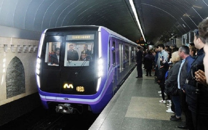 Yeni il gecəsi Bakı metrosu 1 saat çox işləyəcək