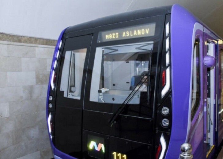 Bakı metrosunda sərnişin ölüb