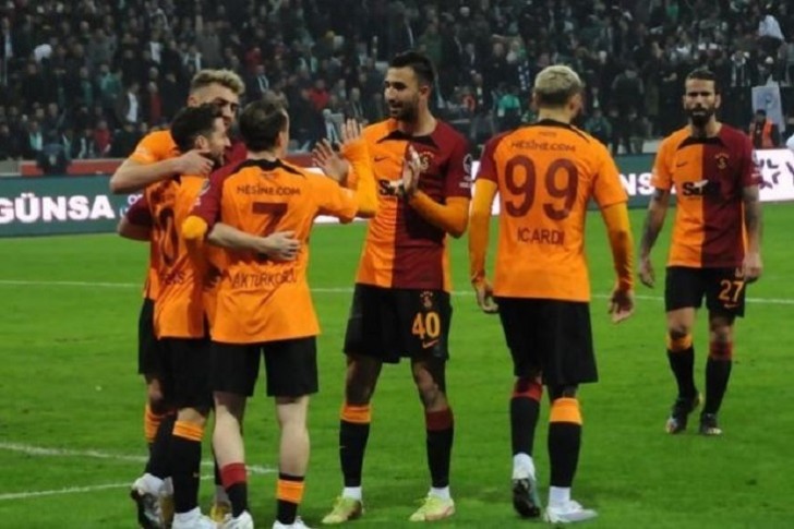 “Qalatasaray” ardıcıl 10-cu qələbəsini darmadağınla qazandı –