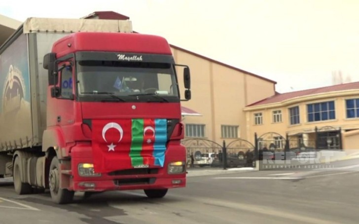 Naxçıvandan daha 10 TIR yardım Türkiyəyə göndərilib