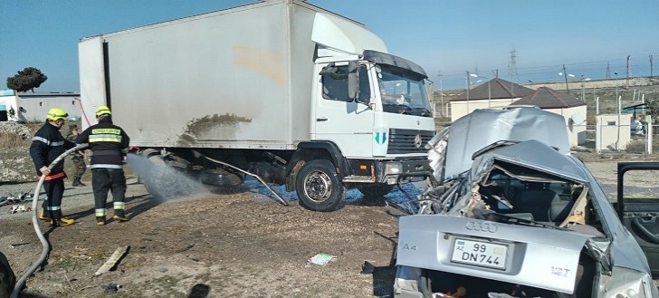 Siyəzəndə ağır yol qəzası olub, 3 nəfər ölüb, 2-si yaralanıb