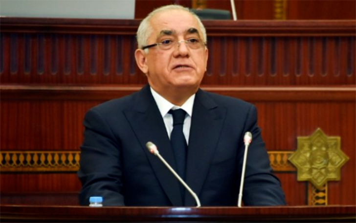 Baş nazir parlamentdə hesabat verir