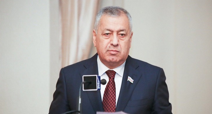 Vahid Əhmədov: