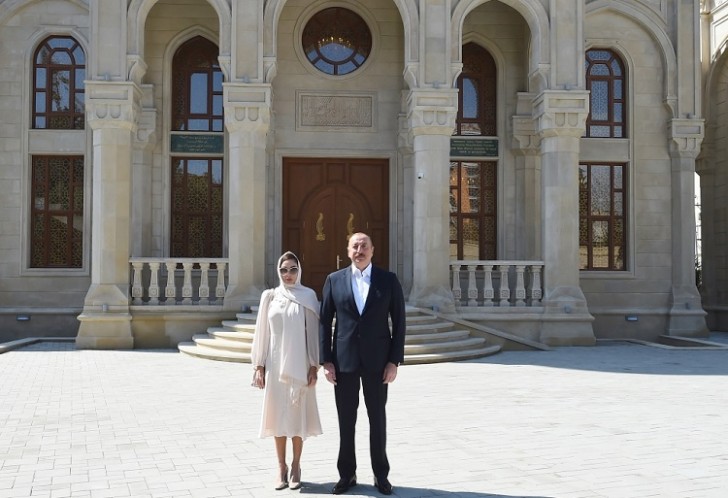 Prezident və birinci xanım “Cümə” məscidinin açılışında iştirak edib -