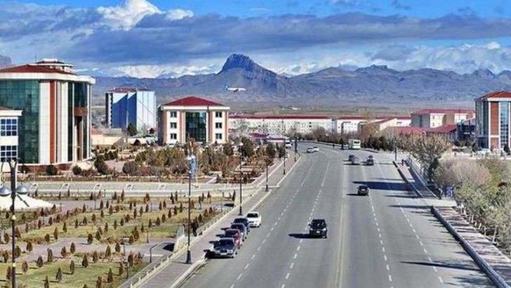 Naxçıvan şəhər poliklinikasının baş həkimi işdən çıxarılıb