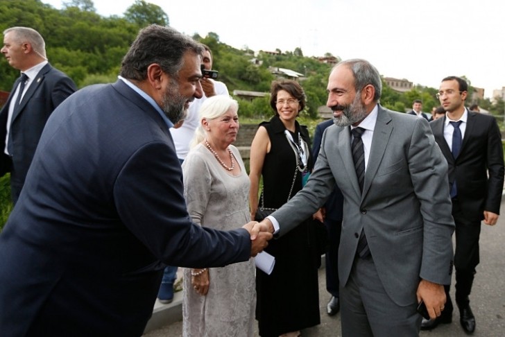 Vardanyanın Paşinyana hansı təzyiq imkanları var? -