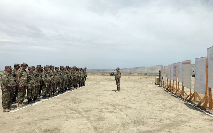 Azərbaycan Ordusunda artilleriya rəisləri ilə təlim-metodiki toplanış keçirilib -