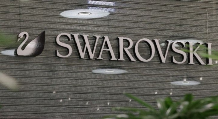 "Swarovski" Rusiyada fəaliyyətini dayandırdı: