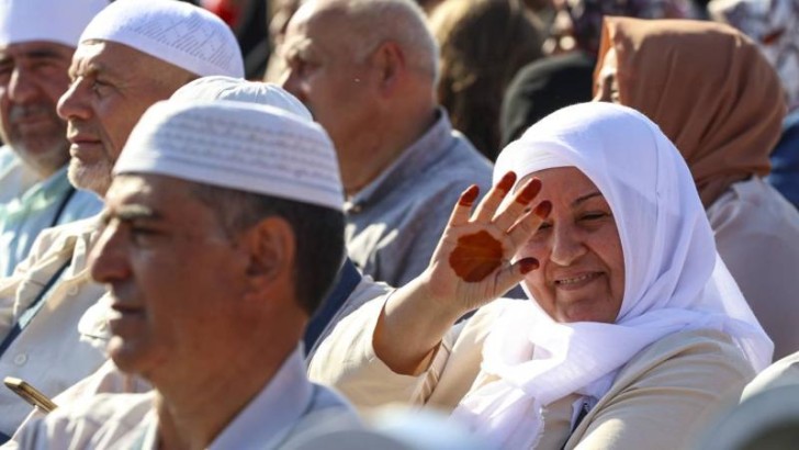 Türkiyədən Həccə gedən zəvvarların yarıdan çoxunu qadınlar təşkil edir