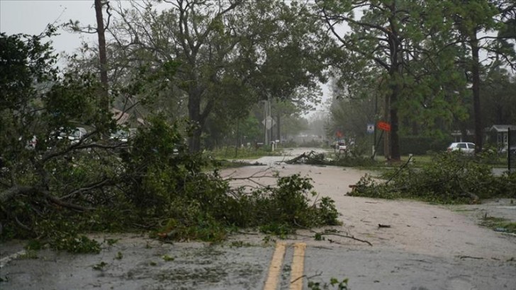 "İdalia" qasırğası Florida sahillərini vurdu