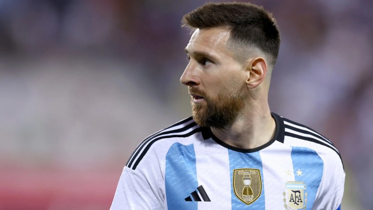 Messi cərimə zərbəsindən möhtəşəm qol vurdu, Argentina qazandı -