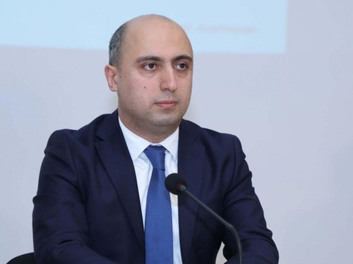 Nazir ibtidai sinif müəllimlərinin sertifikasiya nəticələrindən danışdı