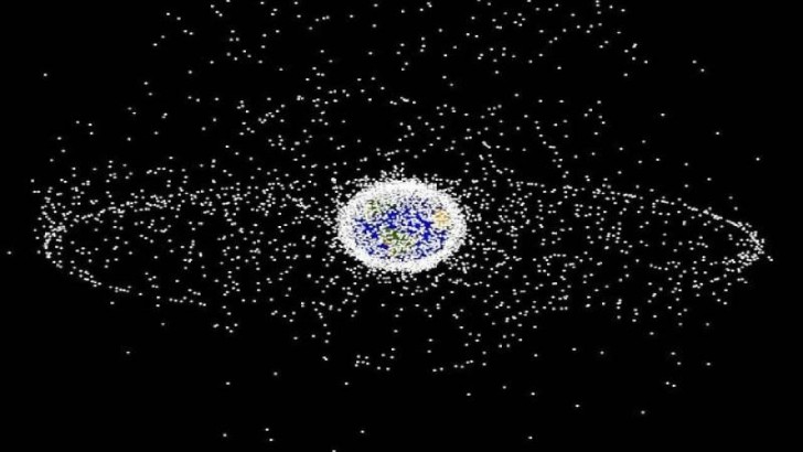 "SpaceX" Starlink peyk qalıqlarının potensial risk yaratdığını iddia edən hesabata etiraz edib