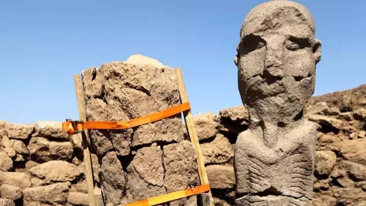 Karahantepe və Göbeklitepedə möhtəşəm kəşflər: