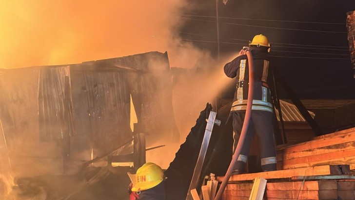 Bakıda inşaat materialları bazarındakı yanğın Poladəritmə zavodunu işıqsız qoyub