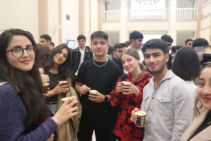 “Cofee`N Joy” Karyera Vizyonerləri Forumunun dəstəkçisi oldu