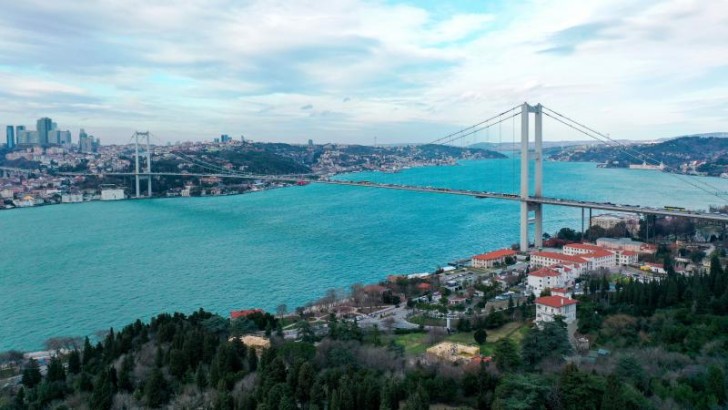 İstanbul boğazında gəmilərin hərəkəti yenidən bərpa olunacaq