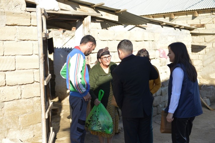 “Azərduz” Yeni il münasibətilə sakinləri təbrik etdi