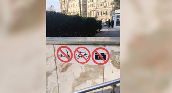 Vətəndaşlar etiraz etdi, bu nişanlar söküldü