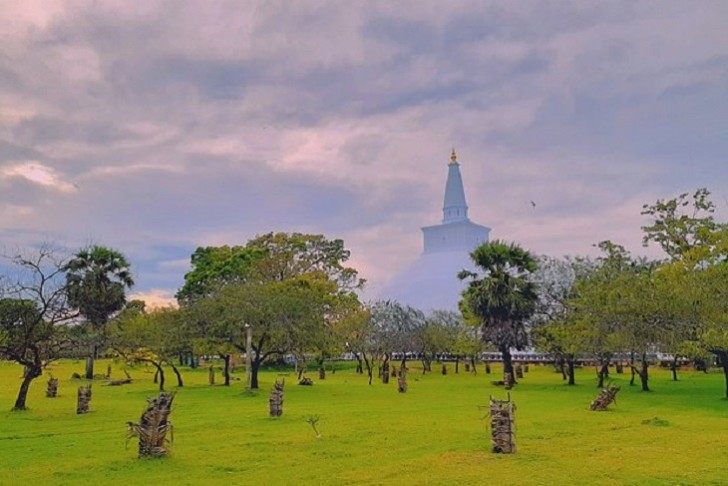 Şri-Lanka rus və ukraynalı turistlərin vizalarını uzatmayacaq