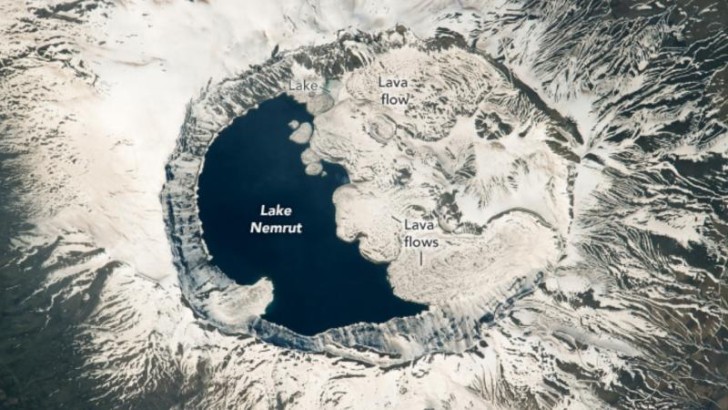 NASA astronavtları Nemrut Krater gölünün fotosunu çəkiblər