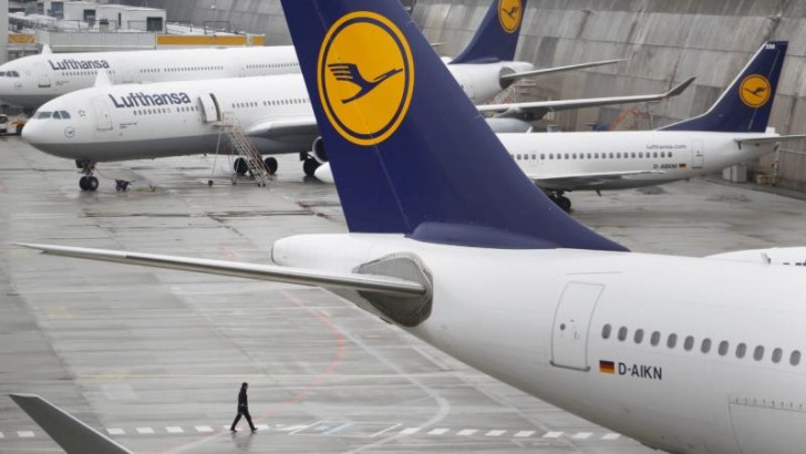 "Lufthansa" Tehrana uçuşları dayandırmaq qərarını aprelin 18-dək uzadıb