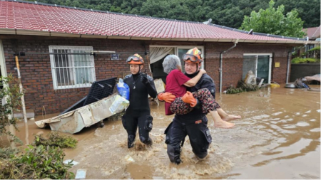 Cənubi Koreyada daşqın və torpaq sürüşməsi nəticəsində 4 nəfər ölüb, 1 nəfər itkin düşüb