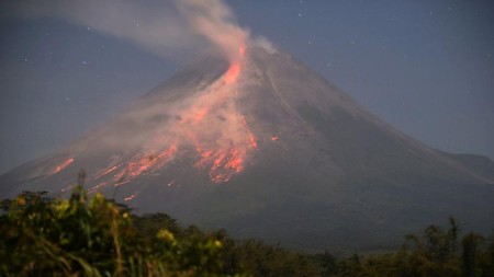 Merapi vulkanında vulkanik aktivlik davam edir