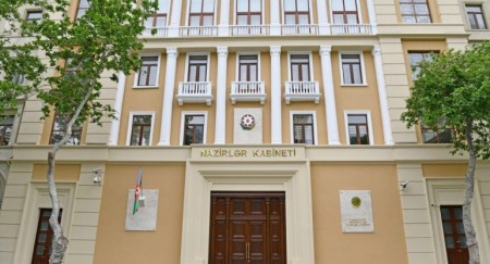 Bəzi nəqliyyat vasitələri idxal gömrük rüsumundan azad edildi