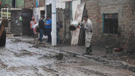 Meksikada leysan yağışların səbəb olduğu torpaq sürüşməsi nəticəsində 6 nəfər ölüb