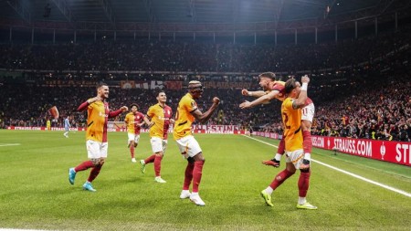 "Qalatasaray" "Tottenhem"i məğlub etdi