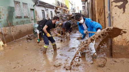 Valensiya daşqın fəlakətinin dəymiş ziyanını ödəmək üçün 31 milyard 402 milyon avro istədi